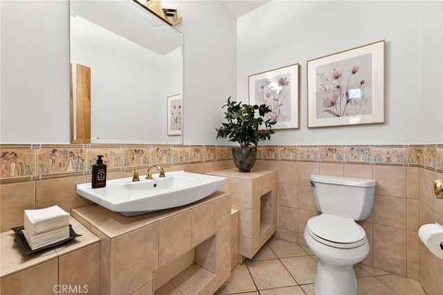 1008 Amarillo, Claremont, CA 91711