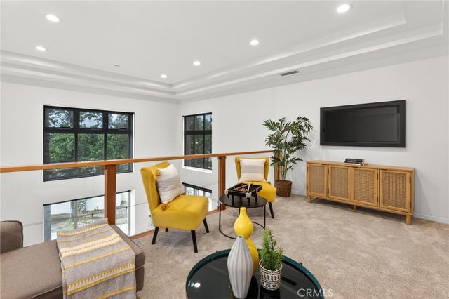 1008 Amarillo, Claremont, CA 91711
