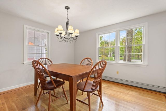 15 Conrod Ct, Mansfield, MA 02048