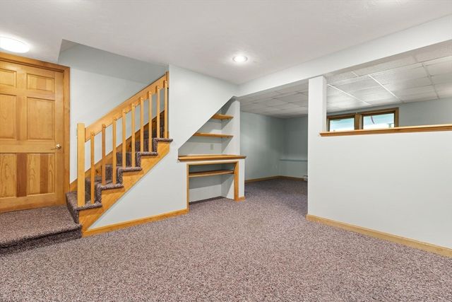 15 Conrod Ct, Mansfield, MA 02048