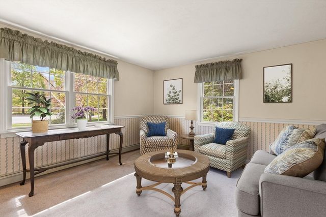 15 Conrod Ct, Mansfield, MA 02048