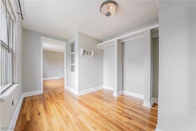 5368 Strawberry Lane, Willoughby, OH 44094