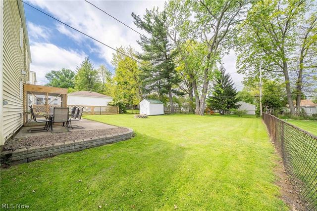 5368 Strawberry Lane, Willoughby, OH 44094