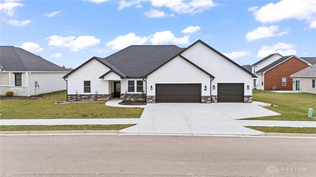 940 Rosenthal Drive, Troy, OH 45373