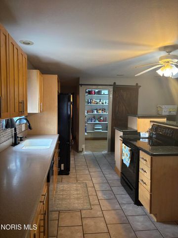 5113 Weckerly Road, Monclova, OH 43542