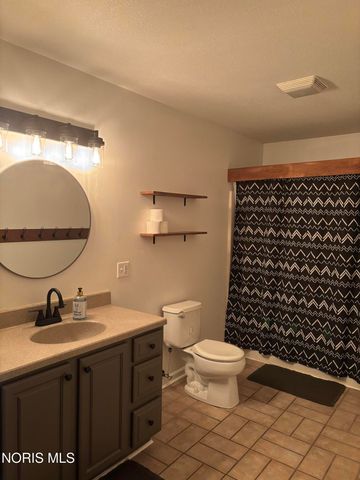 5113 Weckerly Road, Monclova, OH 43542