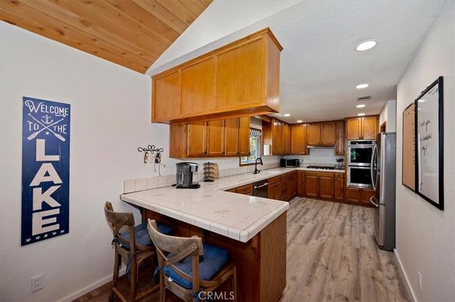 27398 Matterhorn Drive, Lake Arrowhead, CA 92352
