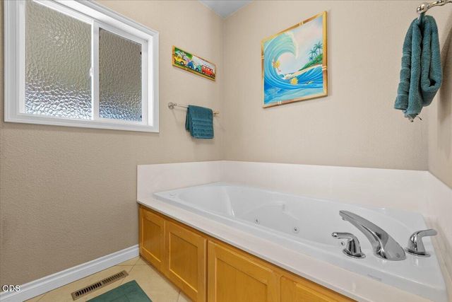 523 Meadowbrook Drive, Central Point, OR 97502