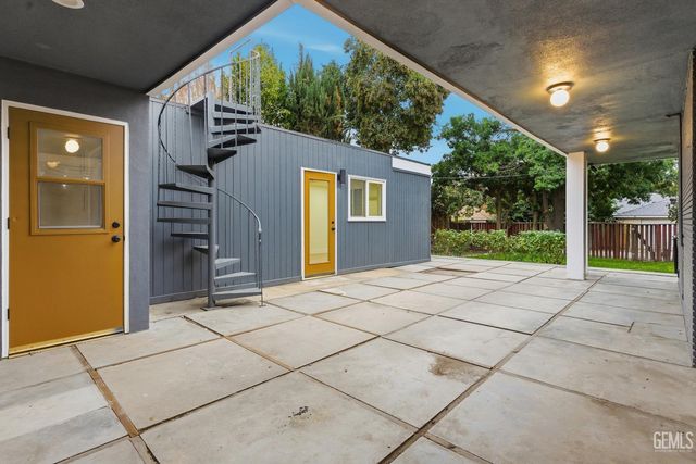 3031 20th Street, Bakersfield, CA 93301