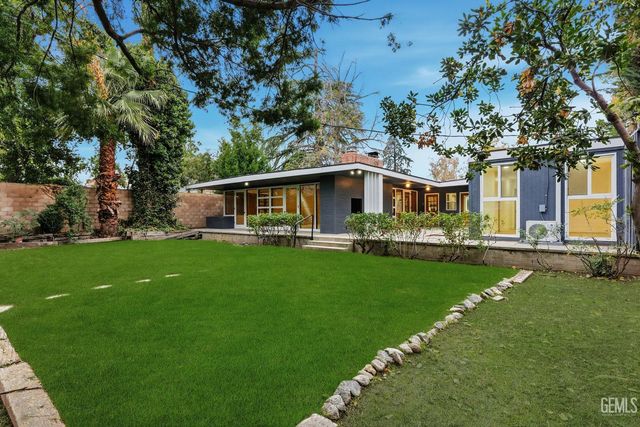 3031 20th Street, Bakersfield, CA 93301