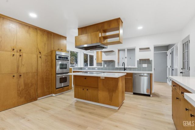 3031 20th Street, Bakersfield, CA 93301