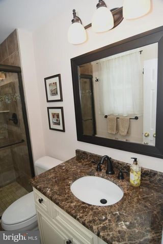 10 RED CLOUD CIR, Royersford, PA 19468