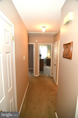 10 RED CLOUD CIR, Royersford, PA 19468