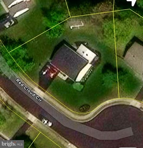 10 RED CLOUD CIR, Royersford, PA 19468