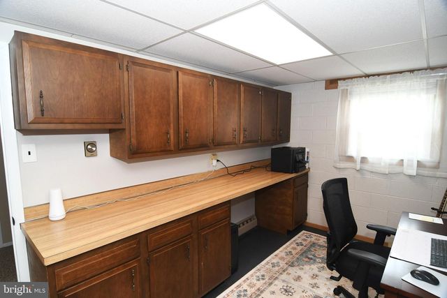 10 RED CLOUD CIR, Royersford, PA 19468