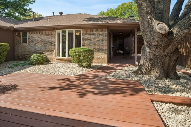 1105 Wood Creek Circle, Flower Mound, TX 75028