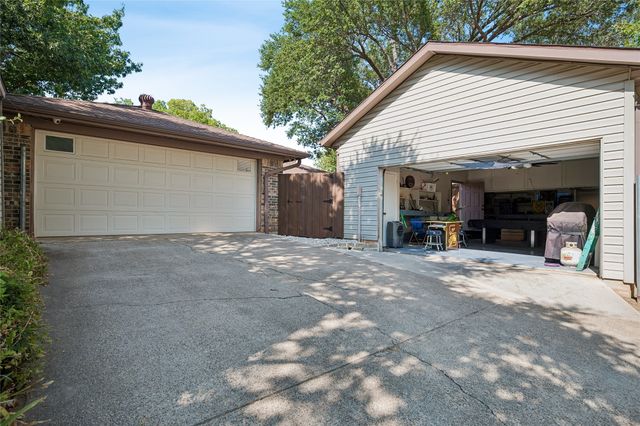 1105 Wood Creek Circle, Flower Mound, TX 75028