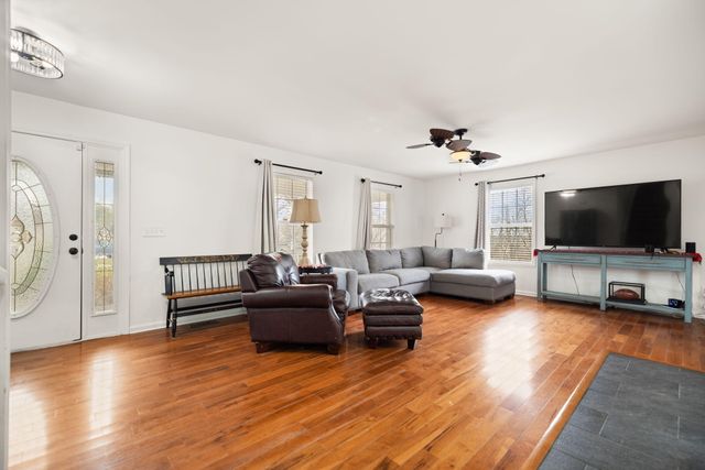 268 Palm Hill Drive, Richmond, KY 40475