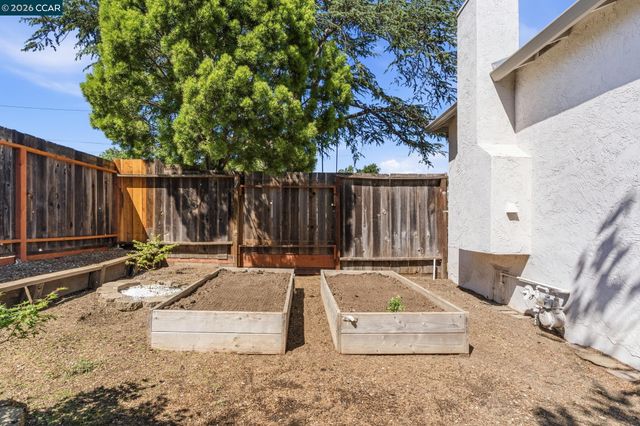 133 Claremont Ave, Vallejo, CA 94590