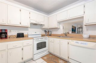 2800 Somerset Dr 115J, Lauderdale Lakes, FL 33311