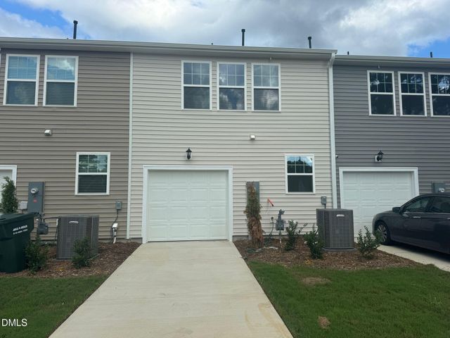 426 Channel Drop Drive, Clayton, NC 27520