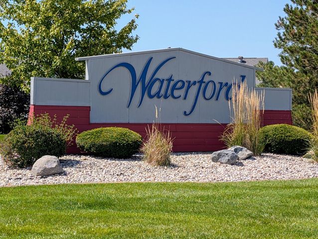 767 Kenmare Pkwy, Crown Point, IN 46307