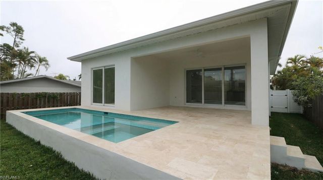 769 95th AVE N, Naples, FL 34108