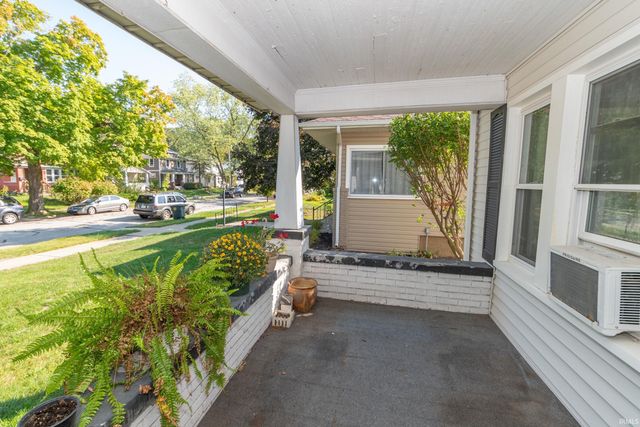 328 Parkovash Avenue, South Bend, IN 46617