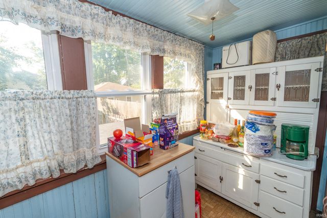 328 Parkovash Avenue, South Bend, IN 46617