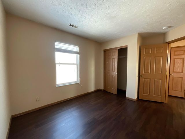 2572 Edencreek Lane, Columbus, OH 43207