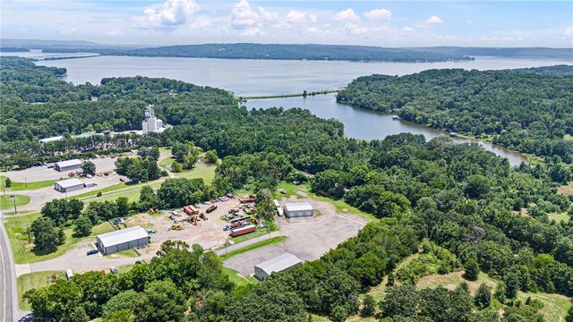 8411 US-64, Russellville, AR 72802