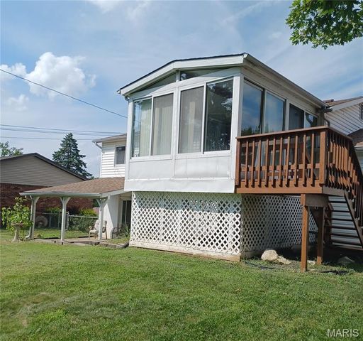 3285 Gwengreen Drive, Bridgeton, MO 63044