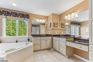62 Hickory Hill Blvd 2001, Totowa Boro, NJ 07512