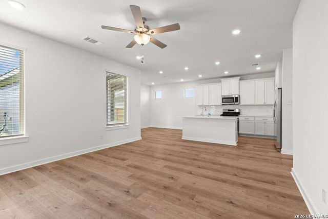 1532 Esplanade, San Marcos, TX 78666
