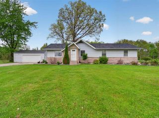 7528 Yellow River Road, Fort Wayne, IN 46818