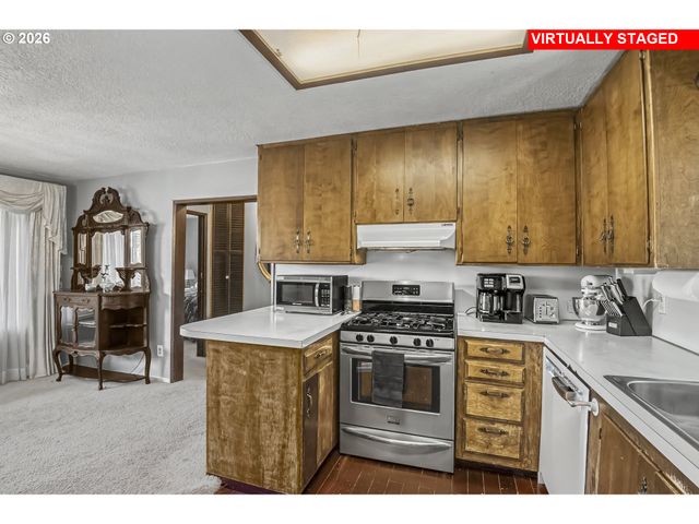 10516 Se CLINTON St, Portland, OR 97266
