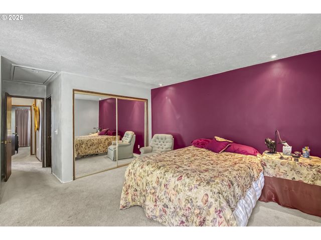 10516 Se CLINTON St, Portland, OR 97266