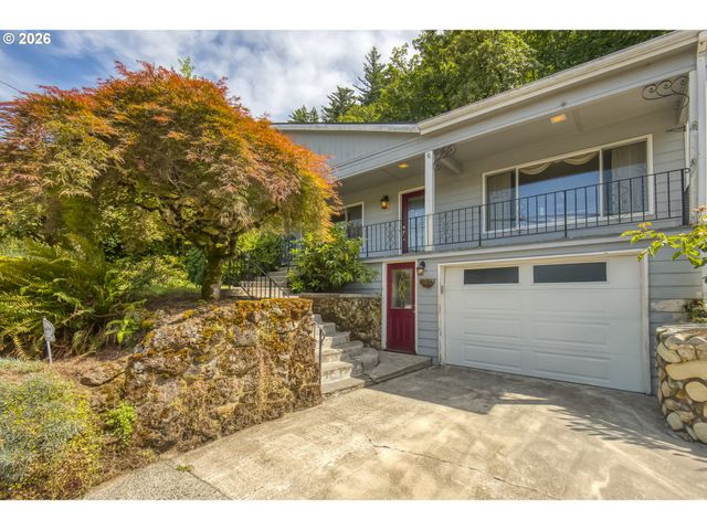 10516 Se CLINTON St, Portland, OR 97266