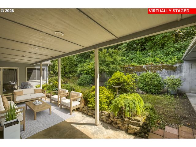 10516 Se CLINTON St, Portland, OR 97266