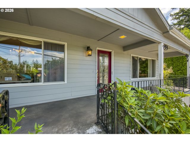 10516 Se CLINTON St, Portland, OR 97266