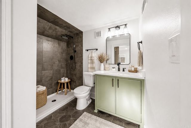 909 W 50th Street, North Little Rock, AR 72118