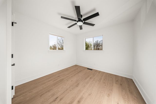 909 W 50th Street, North Little Rock, AR 72118