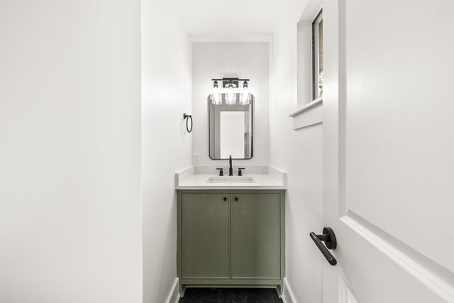 909 W 50th Street, North Little Rock, AR 72118