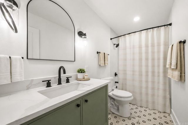 909 W 50th Street, North Little Rock, AR 72118