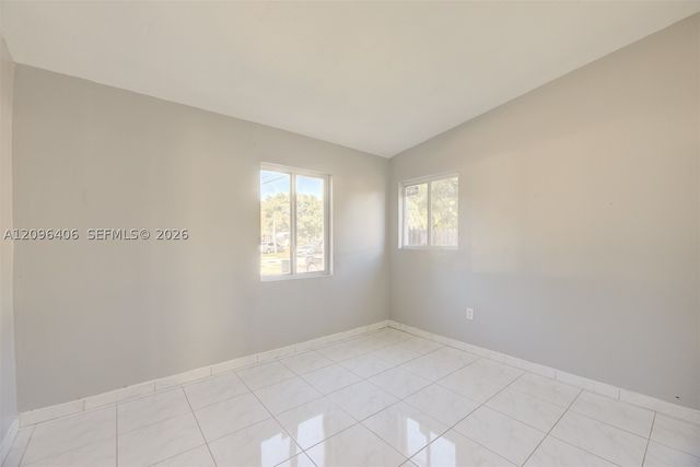 3510 SW 39th St, West Park, FL 33023