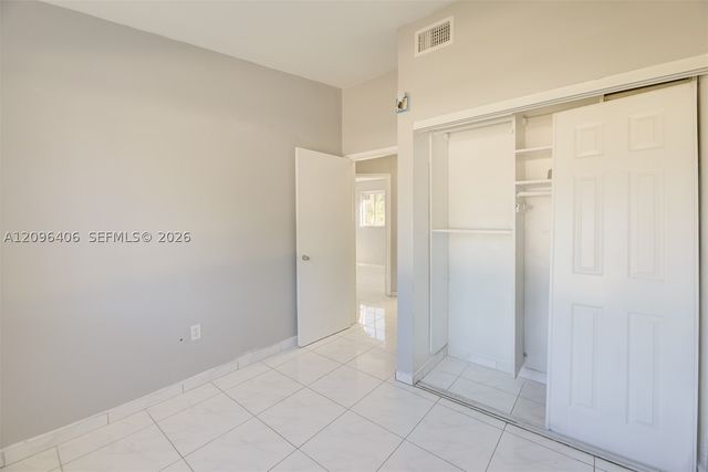 3510 SW 39th St, West Park, FL 33023