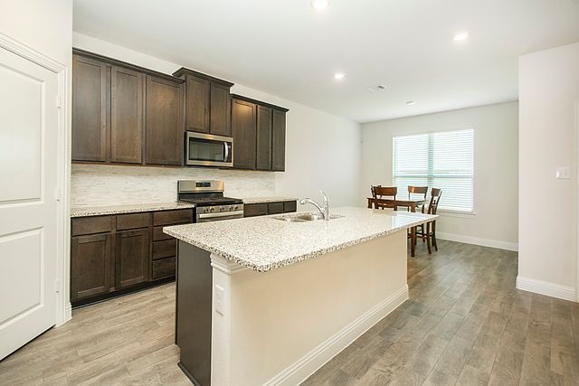 3016 Cerro Ranch Road, Aubrey, TX 76227