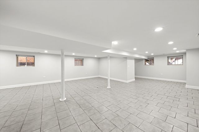 8111 S Throop Street, Chicago, IL 60620