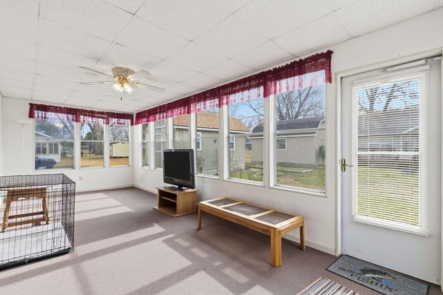 242 S Lakeshore Drive, Blue Eye, MO 65611