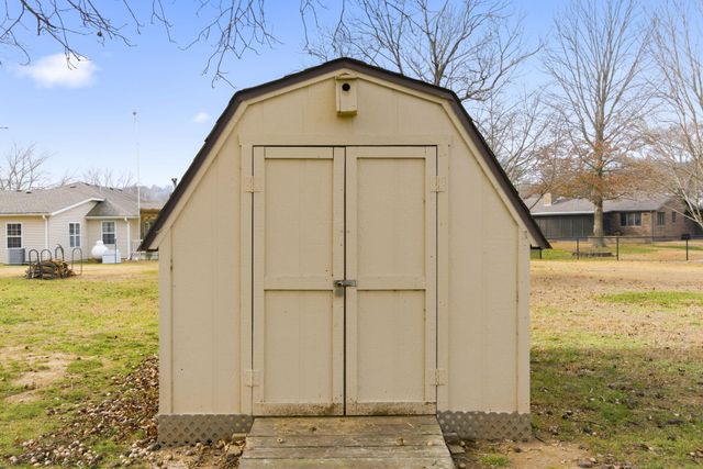 242 S Lakeshore Drive, Blue Eye, MO 65611